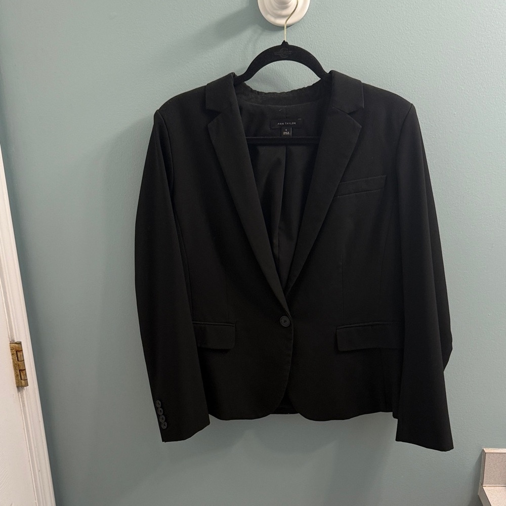 Ann Taylor Elegant Black Blazer
